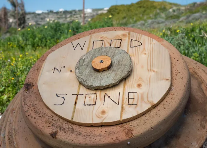 Wood And Stone Apartman *